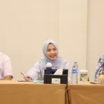 Bupati Serang Ratu Rachmatuzakiyah (tengah)