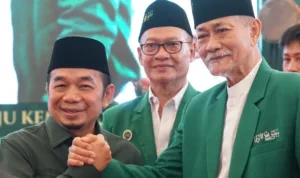 KH Jazuli Juwaini sebagai Ketum PB Mathla’ul Anwar, bersama Kiai Embay Mulya Sjarief sebagai Ketua Majelis Amanah 2026–2031.//Foto istimewa