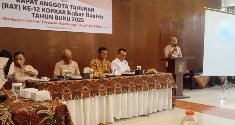 Rapat Anggota Tahunan (RAT) Kopkar Kabar Banten yang dihadiri ketua Dekopinwil Banten, serta pejabat dari Dinkop Banten dan hampir seluruh anggota Kopkar