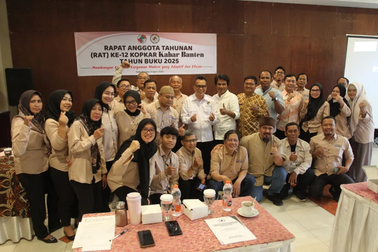 Rapat Anggota Tahunan (RAT) Kopkar Kabar Banten yang dihadiri ketua Dekopinwil Banten, serta pejabat dari Dinkop Banten dan hampir seluruh anggota Kopkar
