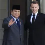 Presiden Republik Indonesia Prabowo Subianto saat bertemu Presiden Republik Prancis, Yang Mulia Emmanuel Macron di Istana Élysée, Paris.//Foto istimewa