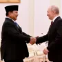 Presiden Republik Indonesia Prabowo Subianto saat menggelar pertemuan bilateral dengan Presiden Rusia Vladimir Putin di Istana Kremlin, Rusia.//Foto istimewa
