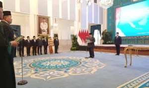 Presiden RI Prabowo Subianto melantik sejumlah menteri dan wakil menteri baru di Istana Negara, Jakarta.*//Foto istimewa