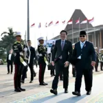Presiden Republik Indonesia Prabowo Subianto secara langsung mengantar keberangkatan Perdana Menteri Singapura Lawrence Wong menuju Pangkalan TNI AU Halim Perdanakusuma, Jakarta, pada Senin, 6 Juli 2026.*//Foto istimewa