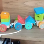 Foto istimewa Mainan kereta kayu sebagai metafora media yang menyatukan keberagaman dan menggerakkan kemajuan dunia usaha dan dunia pendidikan.